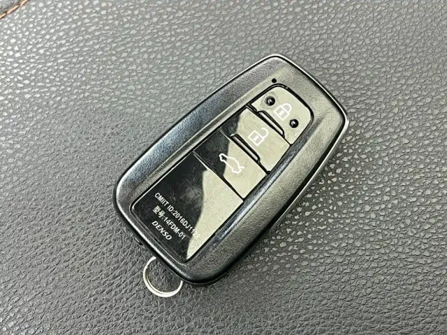 Toyota Camry — Фото автомобиля 18