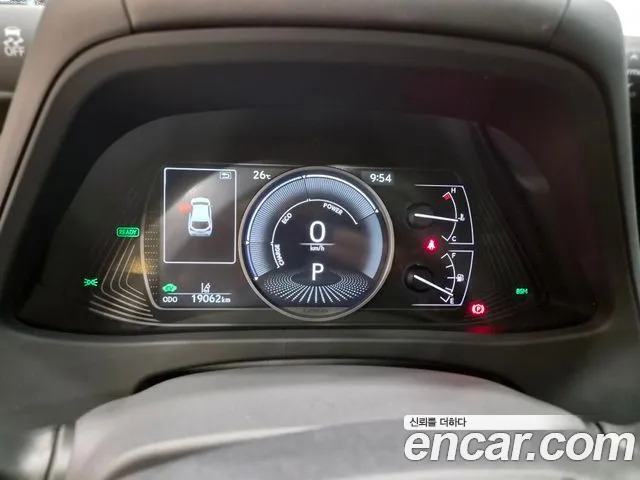 Lexus UX — Фото автомобиля 11