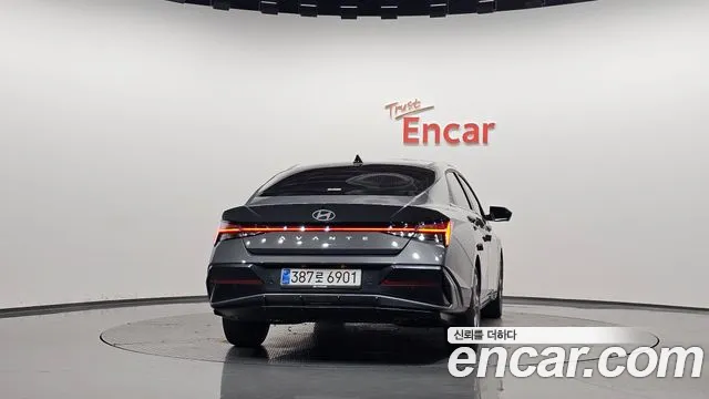 Hyundai Avante CN7 — Фото автомобиля 4