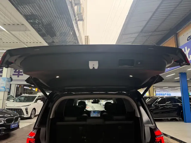 GAC Trumpchi M8 — Фото автомобиля 22