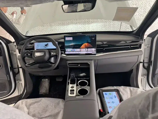 Geely Boyue — Фото автомобиля 9