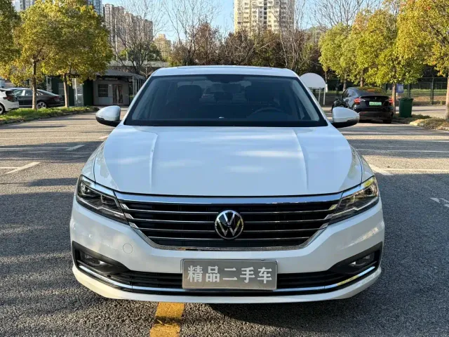 Volkswagen Lavida 2022 1.5L Auto Comfort Edition — Фото автомобиля 2