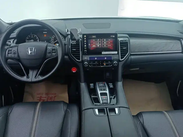 Honda UR-V — Фото автомобиля 12