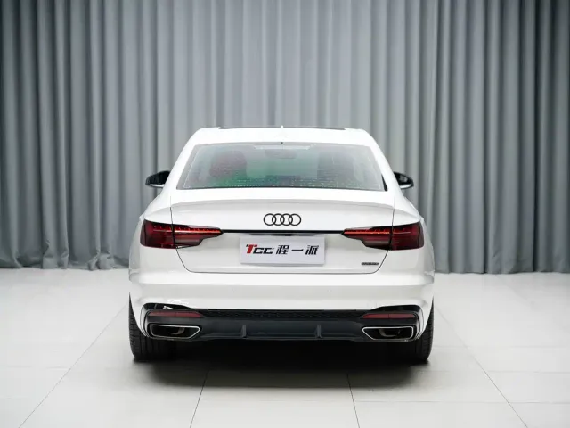 Audi A4L — Фото автомобиля 11