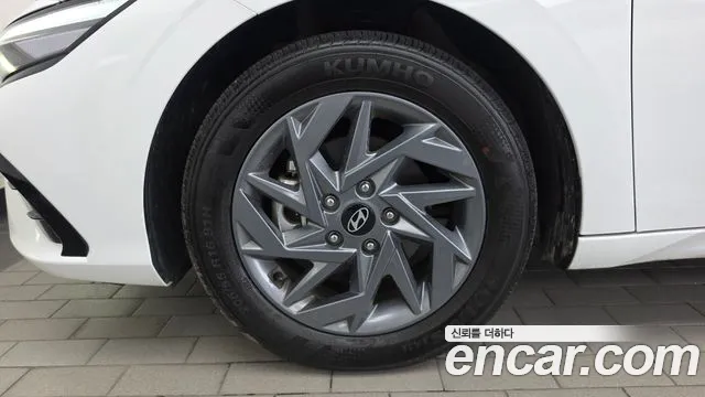 Hyundai AVANTE Новый Avante (CN7) — Фото автомобиля 5