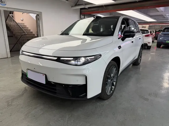 Фотография автомобиля — Leapmotor C10