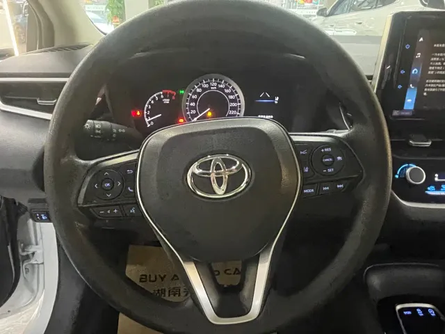 Toyota Corolla — Фото автомобиля 12
