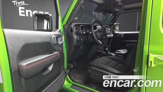 Jeep Wrangler JL — Фото автомобиля 15
