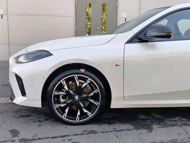 BMW 2 Series — Фото автомобиля 2