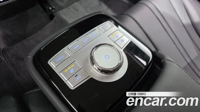 Genesis G80 Electrified G80 (RG3) — Фото автомобиля 26