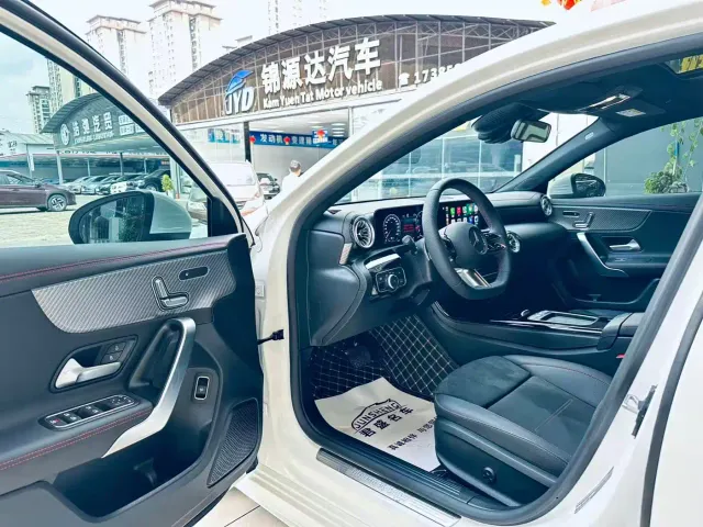 Mercedes-Benz A-Class — Фото автомобиля 4