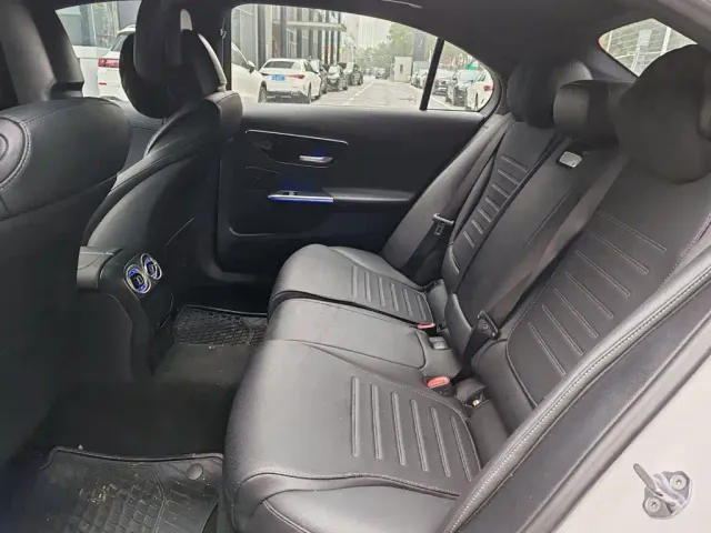 Mercedes-Benz C-Class — Фото автомобиля 14