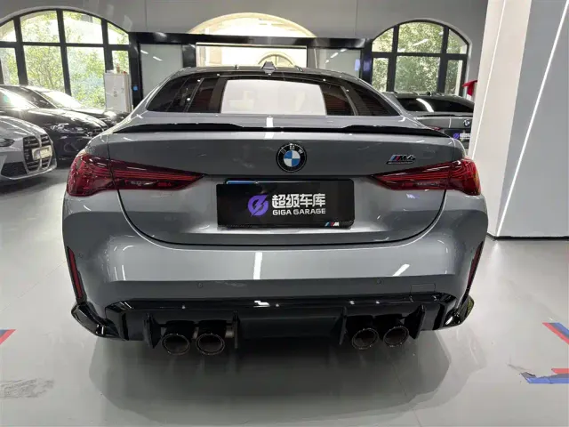 BMW M4 — Фото автомобиля 5