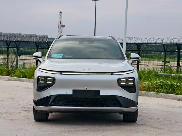 Xpeng G9 — Фото автомобиля 2