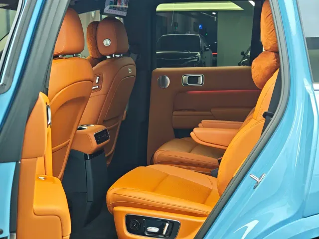 Li Auto L8 — Фото автомобиля 15