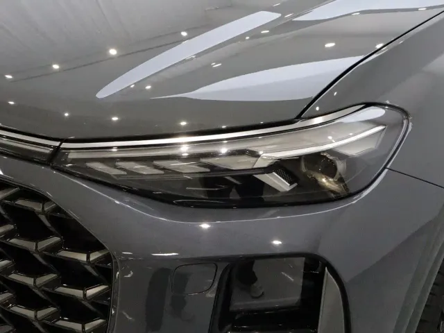 Audi Q6 — Фото автомобиля 18