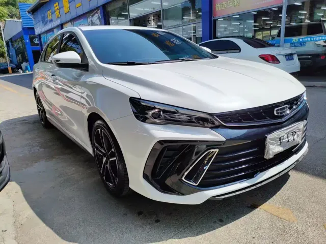 Geely Binrui — Фото автомобиля 3