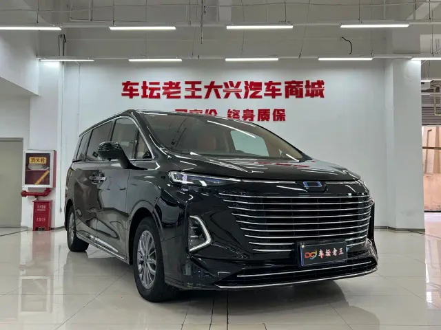 Bestune Besturn M9 — Фото автомобиля 3