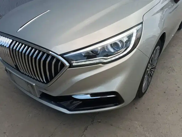 Hongqi H5 — Фото автомобиля 14