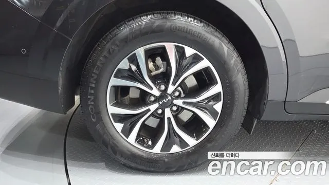 Kia Carnival 4th Gen — Фото автомобиля 5