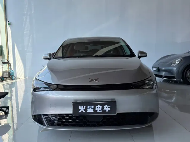 Xpeng P5 — Фото автомобиля 2