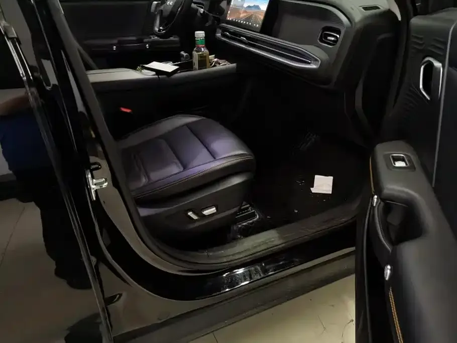 BAIC ORV Beijing Off-Road BJ30 2024 1.5T Magic Core E-Drive Standard Edition — Фото автомобиля 8