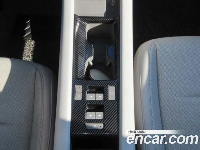 Hyundai Ioniq 6 — Фото автомобиля 14