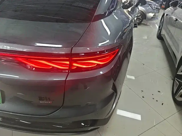 BYD Han L — Фото автомобиля 7