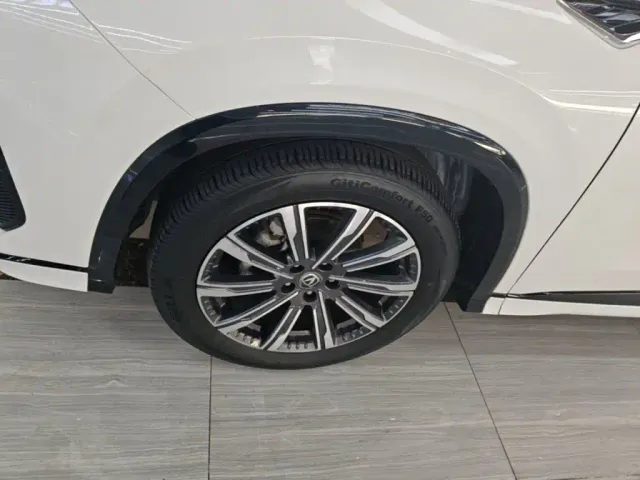 Changan CS75 Plus — Фото автомобиля 22