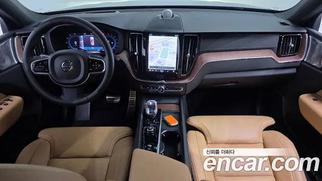 Вольво XC60 — Фото автомобиля 7