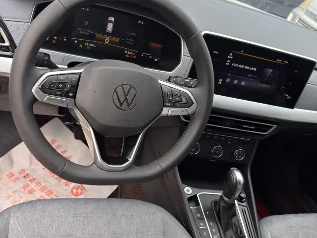 Volkswagen Lavida — Фото автомобиля 6