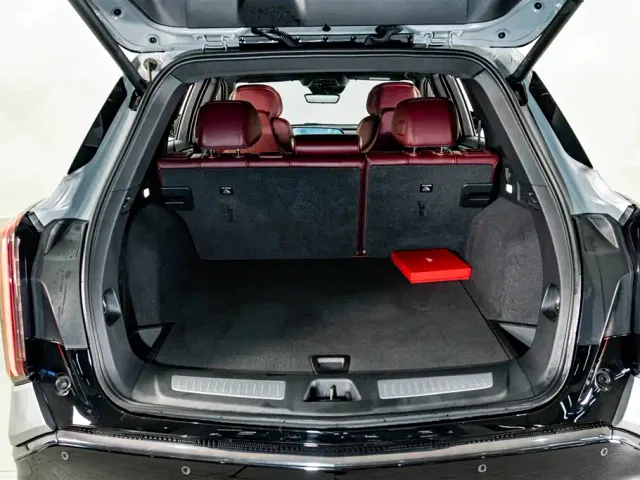 Cadillac XT5 — Фото автомобиля 24