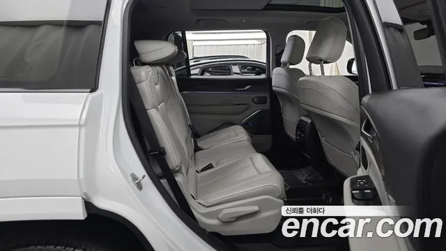 Jeep Cherokee WL — Фото автомобиля 12
