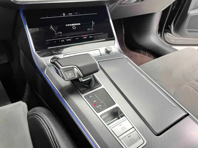 Audi A6L — Фото автомобиля 17