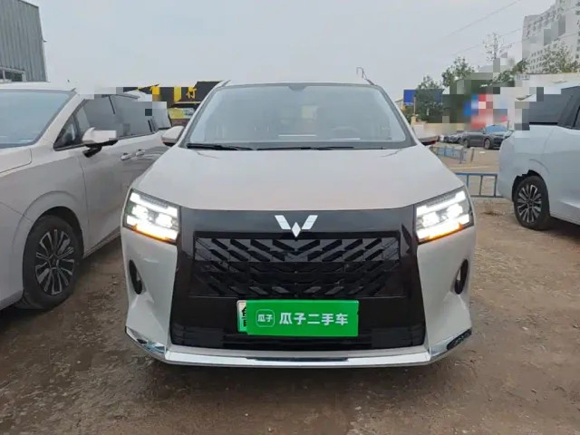 Wuling Starlight 730 — Фото автомобиля 2