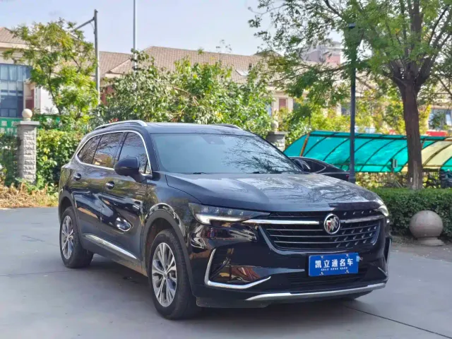 Buick Envision Plus — Фото автомобиля 3