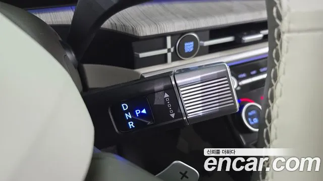 Hyundai Santa Fe MX5 — Фото автомобиля 12