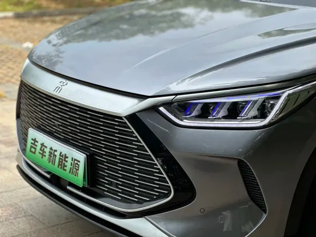 BYD Song PLUS — Фото автомобиля 3