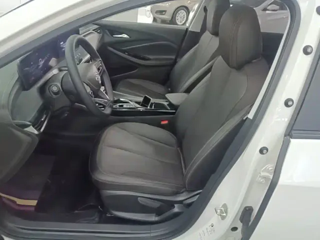 Buick Verano — Фото автомобиля 14