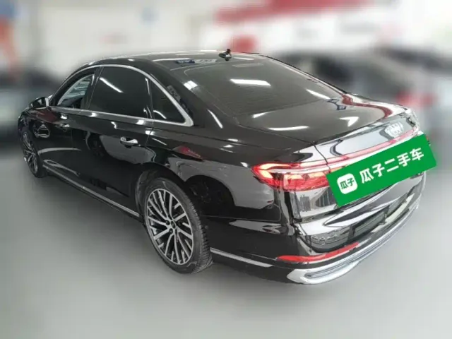 Audi A8 — Фото автомобиля 8