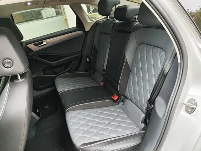 Volkswagen Sagitar — Фото автомобиля 16