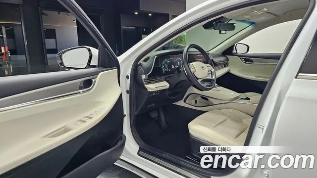 Hyundai Grandeur (New) Hybrid — Фото автомобиля 10