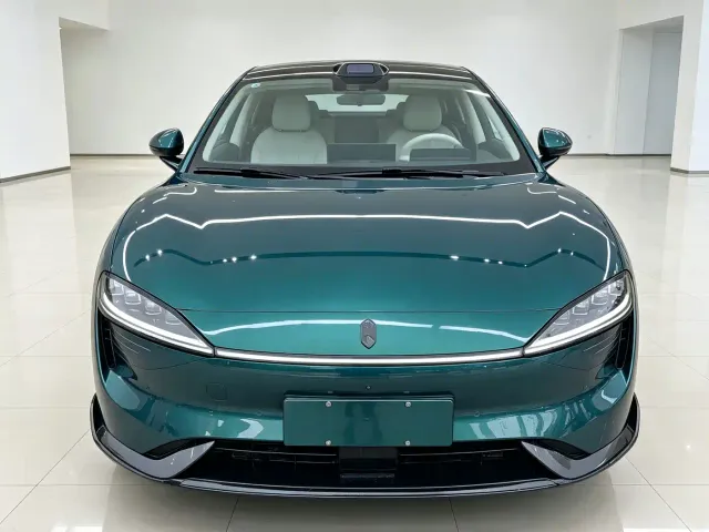 Luxeed S7 — Фото автомобиля 2