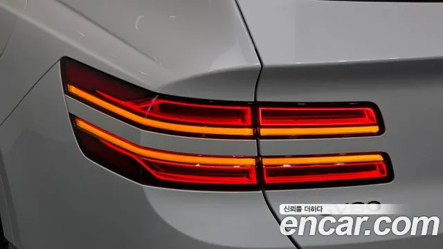Genesis GV80 — Фото автомобиля 8