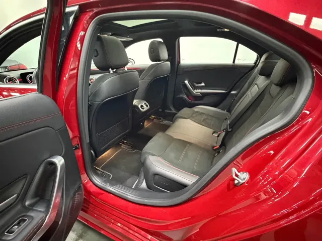 Mercedes-Benz A-Class — Фото автомобиля 9