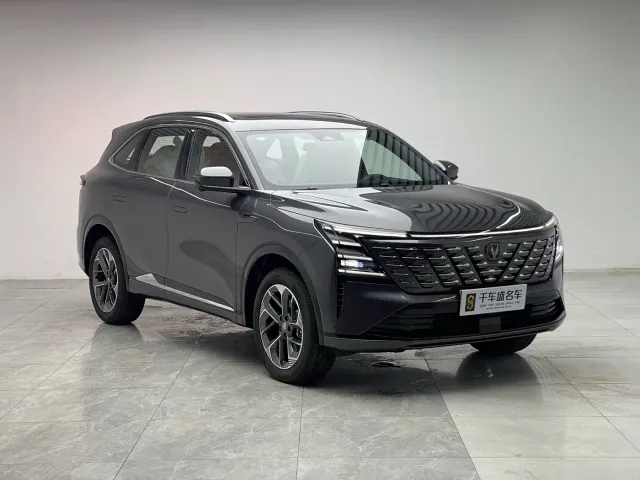 Changan CS75 Plus — Фото автомобиля 3