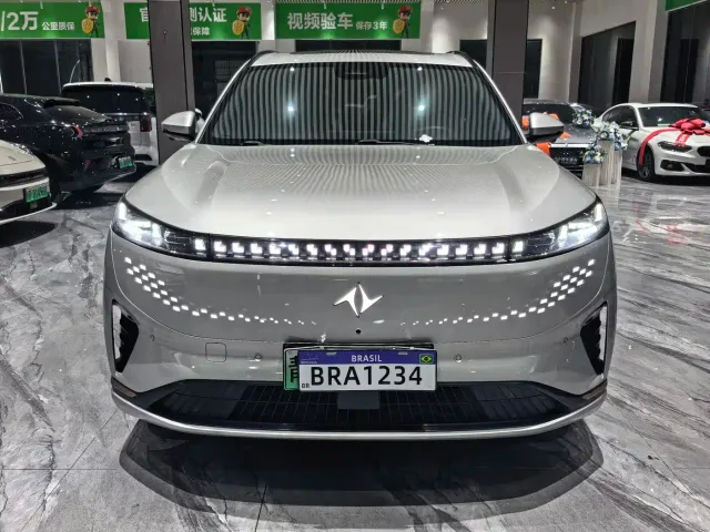 Dongfeng eπ 008 — Фото автомобиля 2