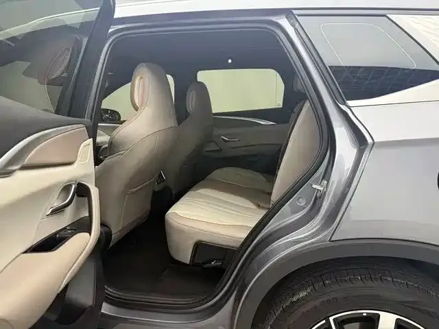 BYD Song Pro — Фото автомобиля 9