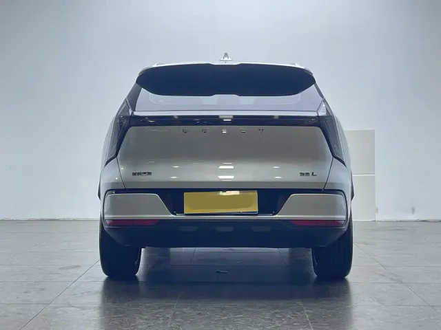 Geely Boyue L — Фото автомобиля 5