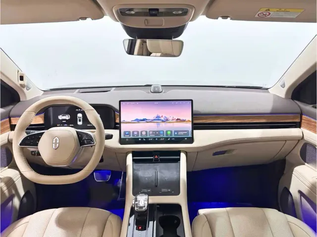 Aito M7 — Фото автомобиля 7